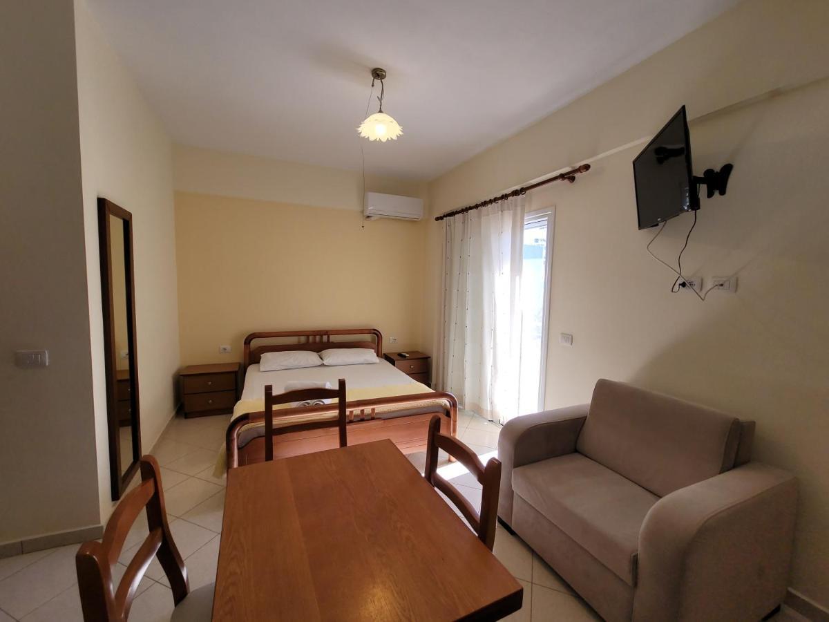 Villa Mihasi Ksamil Exterior foto